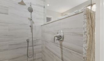 1 Hollyhock Knoll Ct 1, Bourne, MA 02532