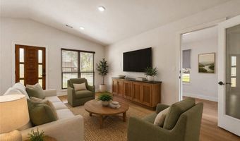 1808 SW D St, Bentonville, AR 72712