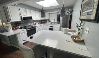 125 Garden Dr, Bridgeport, CT 06606