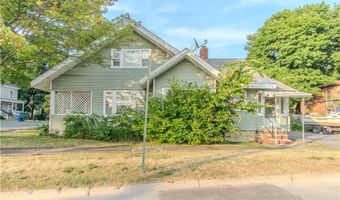 17 Crossmon St, Alexandria Bay, NY 13607