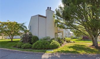 77 Windward Ln, Bristol, RI 02809