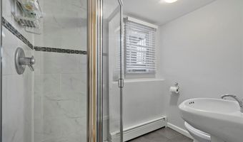 3 Bell Ct, Airmont, NY 10901