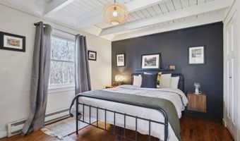 24 Peach Tree Rd, Alloway, NJ 07462