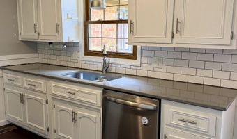 4710 Summer Dr, Anderson, IN 46012