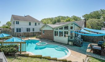 7306 WAYNE Dr, Annandale, VA 22003