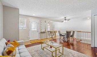 8582 134th St W, Apple Valley, MN 55124