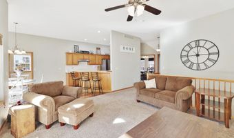 3100 Country Lane Dr, Augusta, KS 67010