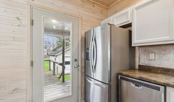 814 Gratiot Ave, Alma, MI 48801