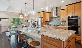 2055 Silver Maple Trl, North Liberty, IA 52317