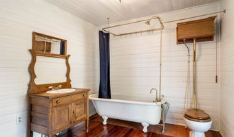 208 S Main St, Abbeville, SC 29620