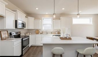 2706 NW Reinhart Dr, Ankeny, IA 50023