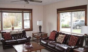 35 Treasure Rd, Narragansett, RI 02882