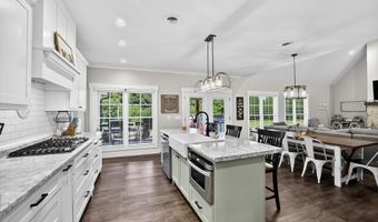 109 Bowman Rd, Albertville, AL 35950