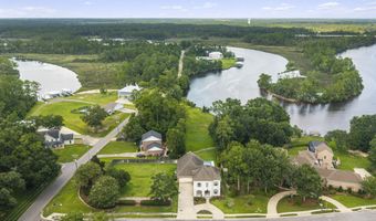 1908 Courtney Ln, Biloxi, MS 39532