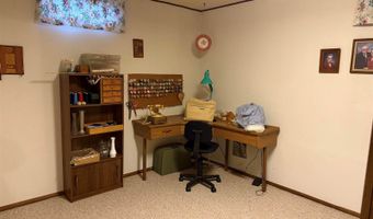 2040 Clover Dr, Akron, IA 51001