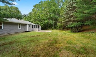 34 Winsor Ave, Johnston, RI 02919
