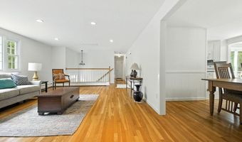 5 Brookside Cir, Acton, MA 01720