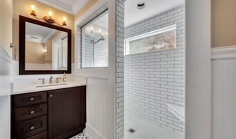 1230 GOLDEN Ln, Orlando, FL 32804