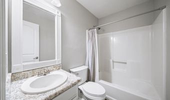 1528 Oakleaf Dr, Auburn, GA 30011