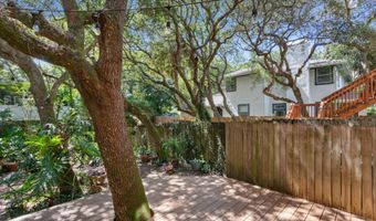 2058 BEACH Ave, Atlantic Beach, FL 32233