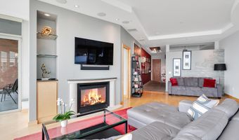 350 S Hamilton St 901, Madison, WI 53703
