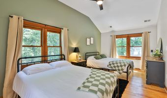 21663 OATLANDS Rd, Aldie, VA 20105