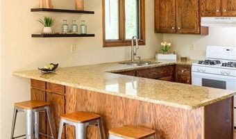 1088 Whitney Dr, Apple Valley, MN 55124