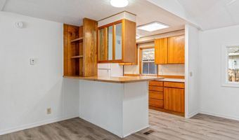 1523 SE Bronzewood Ave, Bend, OR 97702