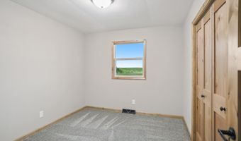 12857 387th Ave, Aberdeen, SD 57401