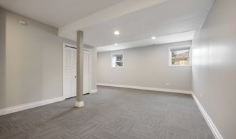 461 Winding Canyon Way, Algonquin, IL 60102