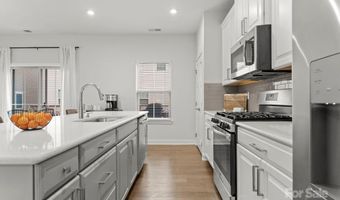 2037 Birchside Dr, Charlotte, NC 28205