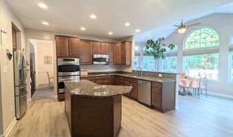 60 LAMP POST Dr, Barnegat, NJ 08005