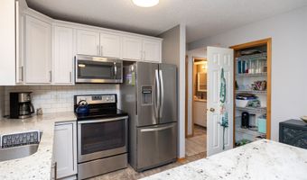 1121 NW Prairie Ridge Dr, Ankeny, IA 50023