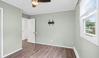 8 Mayhall St, Albany, NY 12205
