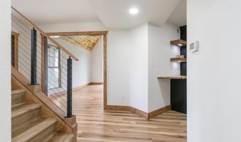 162 Oak Grove Rd, Austin, AR 72007