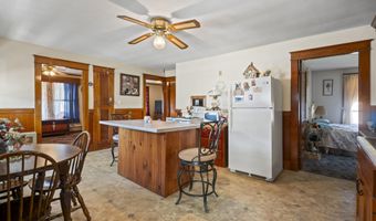31 Monroe St, Augusta, ME 04330