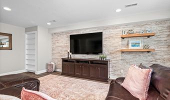 266 Pettis Ave NE, Ada, MI 49301