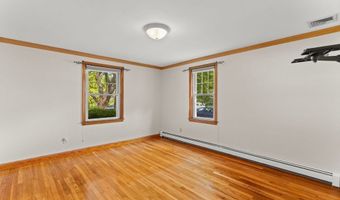12 Oak Ter, Bellingham, MA 02019