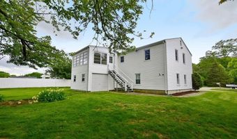 767 S Main St, Bellingham, MA 02019