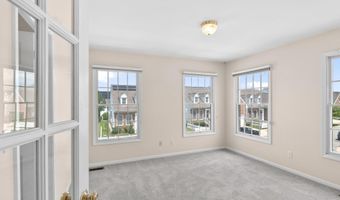 668 Boston Ct, Ann Arbor, MI 48103