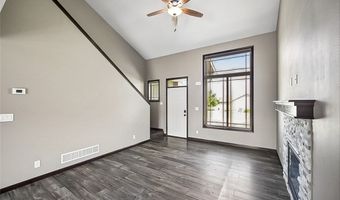 4715 NW 2nd St, Ankeny, IA 50023