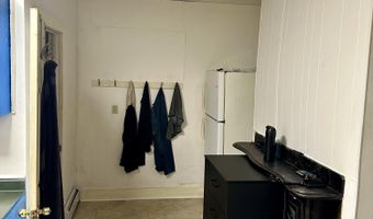 71 1st St, Bangor, ME 04401