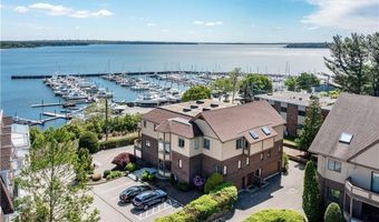 3976 Post Rd, Warwick, RI 02886