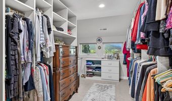 39 E Valley View Rd, Ashland, OR 97520