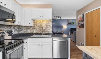 14597 Evergreen Trl 64, Apple Valley, MN 55124