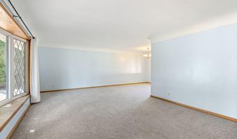 105 21st St NW, Austin, MN 55912