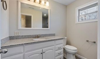 410 H St, Barling, AR 72923