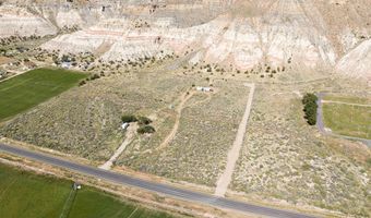 689 Utah 12, Cannonville, UT 84718