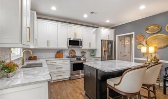 2105 Adams Overlook, Atlanta, GA 30318