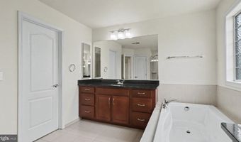 40978 SPUR RUN Ln, Aldie, VA 20105